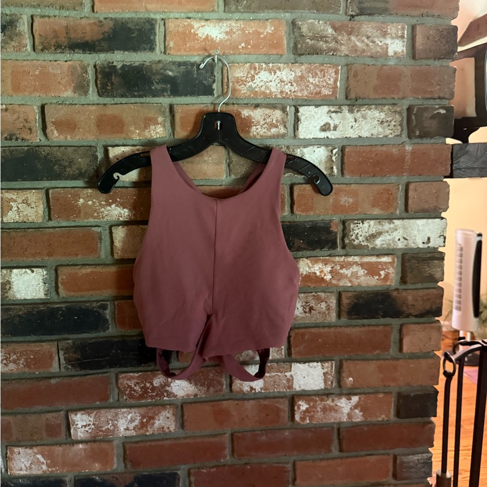 Athleta Conscious Criss Crop Top